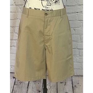 Chaps Men’s Easy Care Beige Chino Shorts (Size 34)